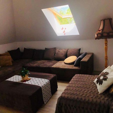 Nibylandia Motylkowa Villa Nowa Wies Grodziska ภายนอก รูปภาพ