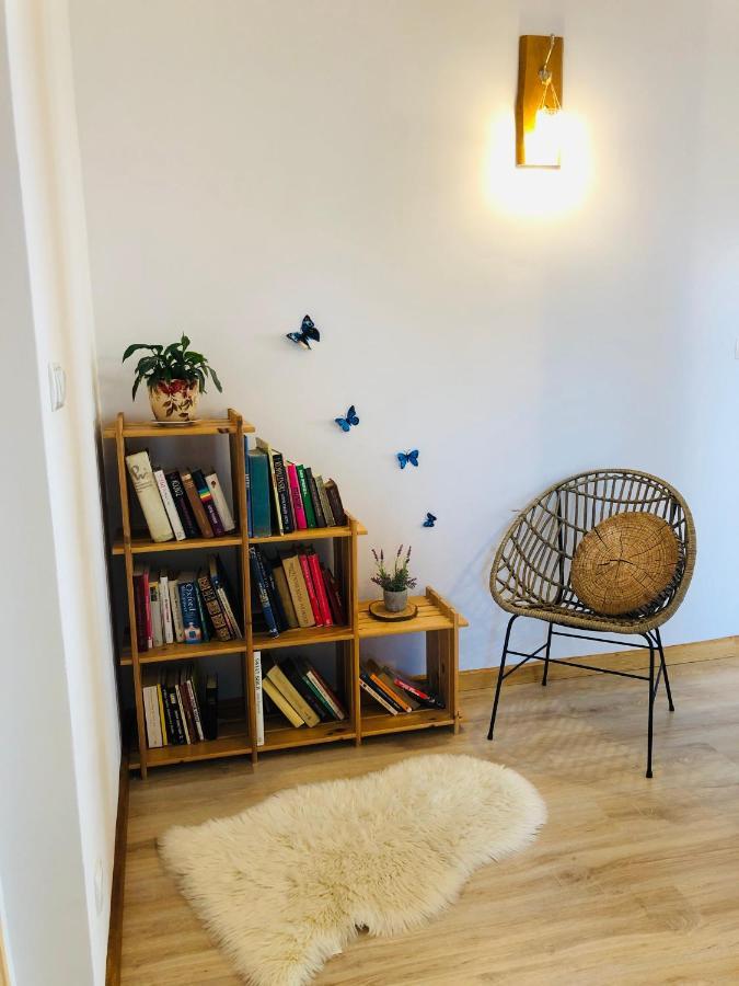 Nibylandia Motylkowa Villa Nowa Wies Grodziska ภายนอก รูปภาพ