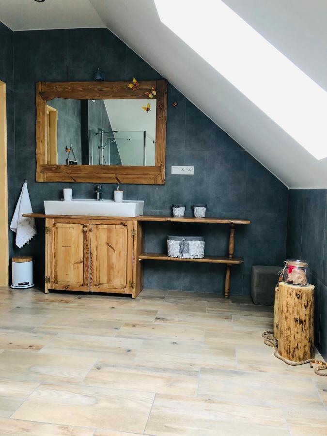 Nibylandia Motylkowa Villa Nowa Wies Grodziska ภายนอก รูปภาพ