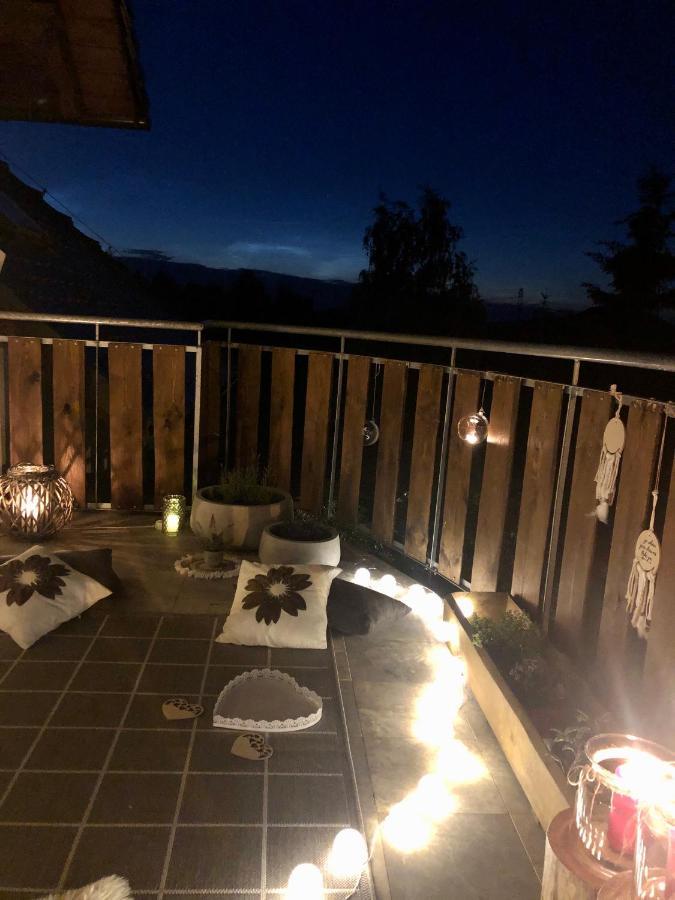 Nibylandia Motylkowa Villa Nowa Wies Grodziska ภายนอก รูปภาพ