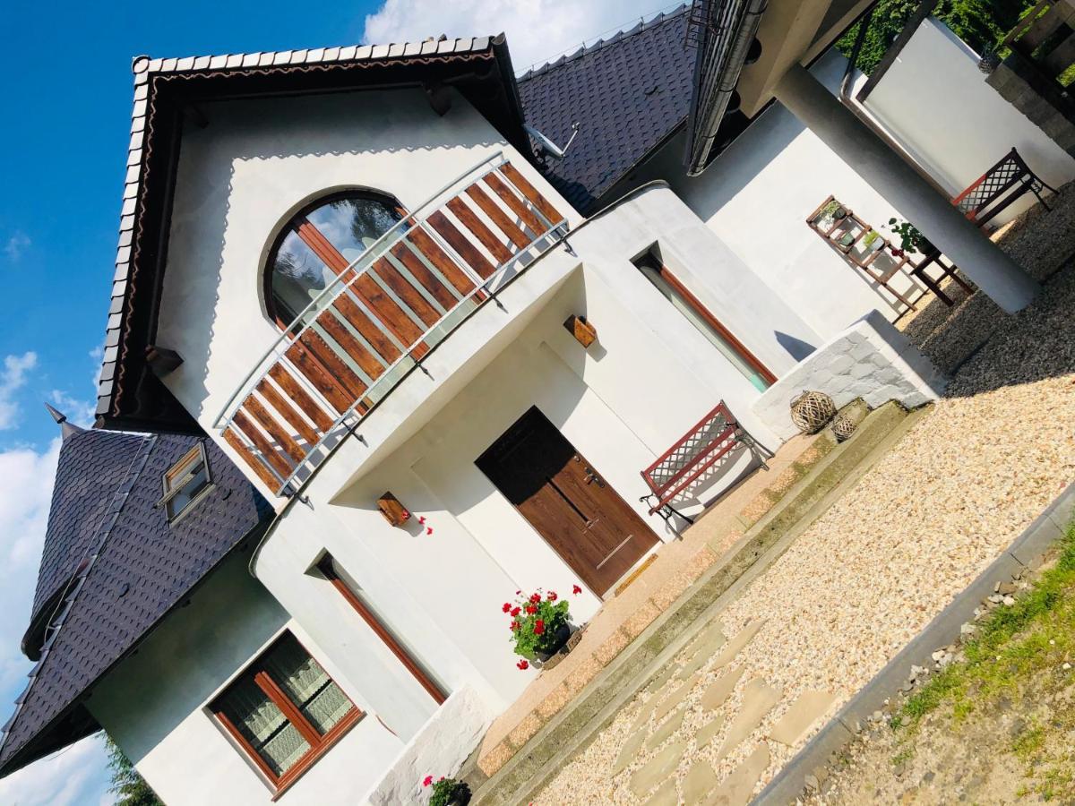 Nibylandia Motylkowa Villa Nowa Wies Grodziska ภายนอก รูปภาพ