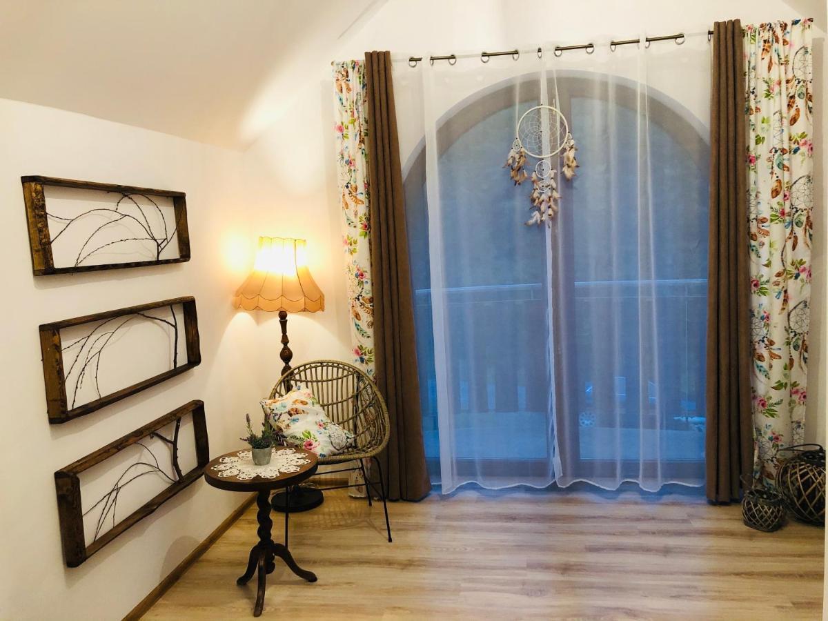Nibylandia Motylkowa Villa Nowa Wies Grodziska ภายนอก รูปภาพ