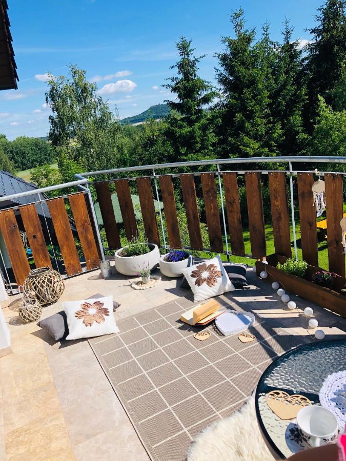 Nibylandia Motylkowa Villa Nowa Wies Grodziska ภายนอก รูปภาพ