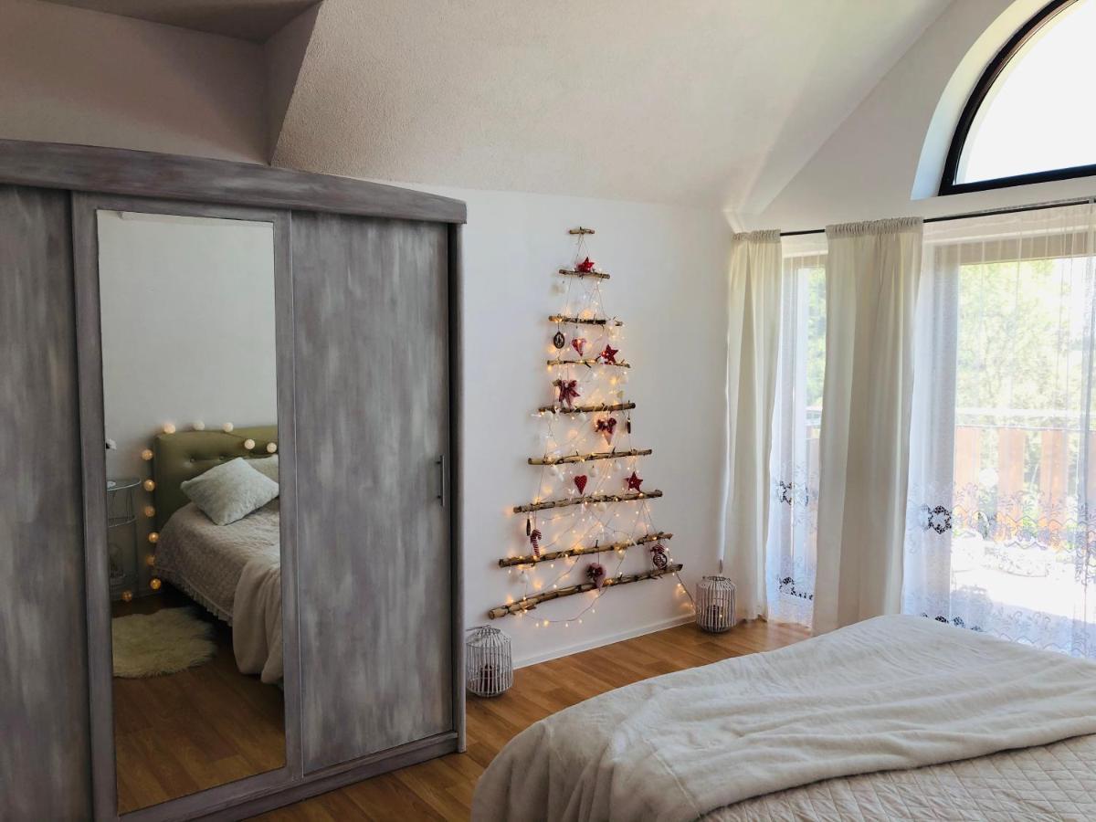 Nibylandia Motylkowa Villa Nowa Wies Grodziska ภายนอก รูปภาพ