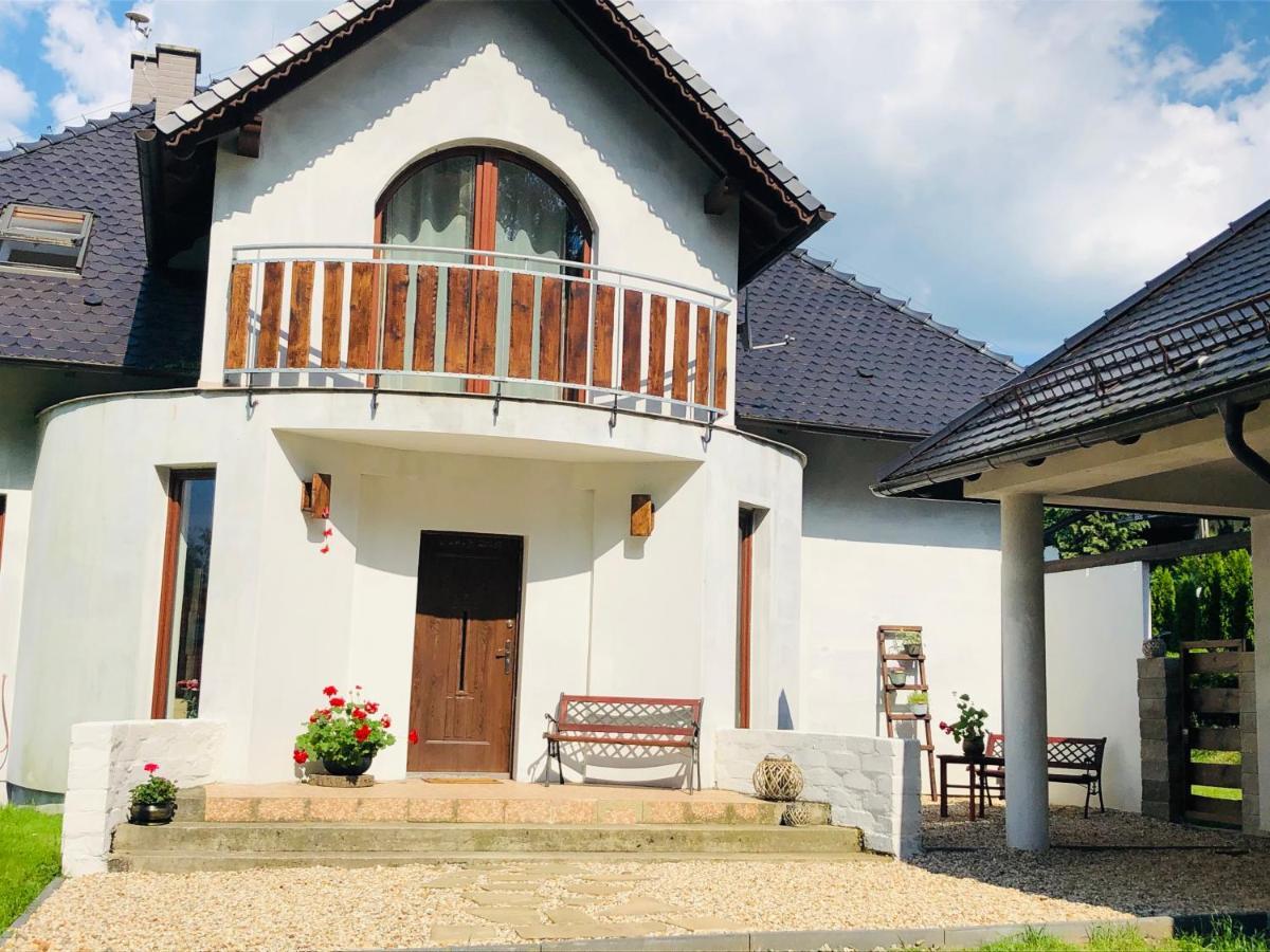 Nibylandia Motylkowa Villa Nowa Wies Grodziska ภายนอก รูปภาพ